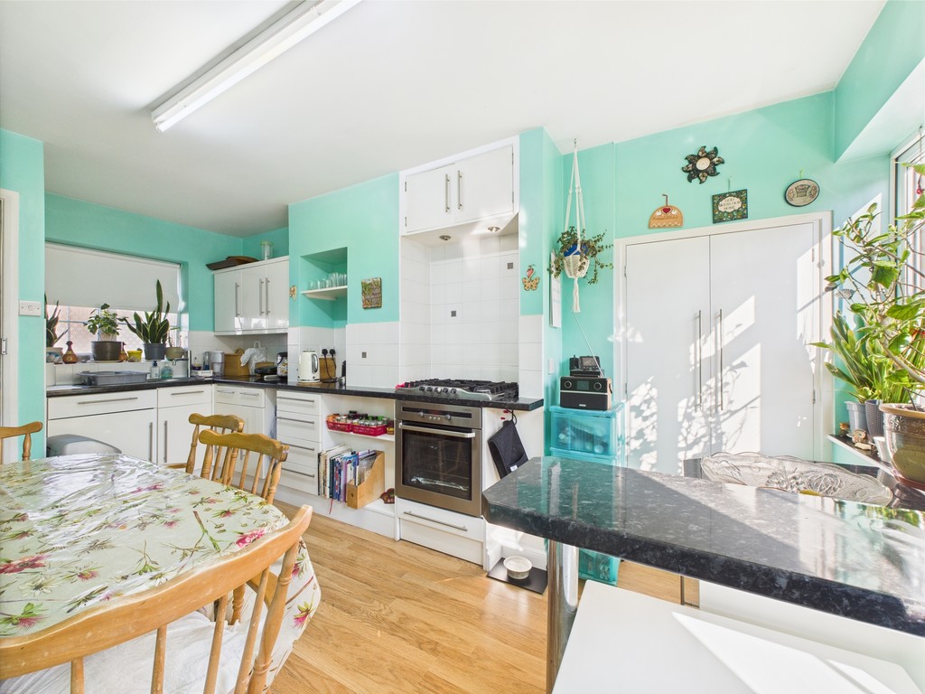 3 bed terraced house for sale in Bennetts Road, Horsham  - Property Image 12