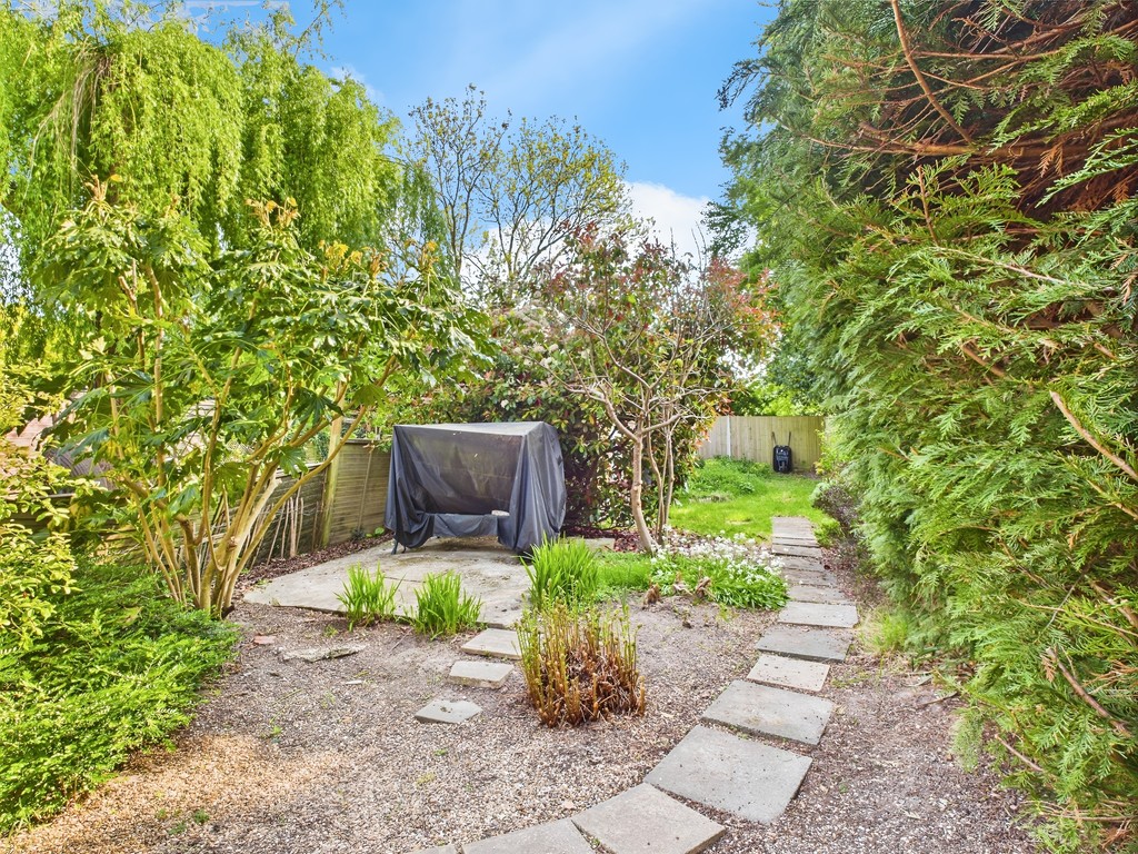 3 bed terraced house for sale in Bennetts Road, Horsham  - Property Image 14