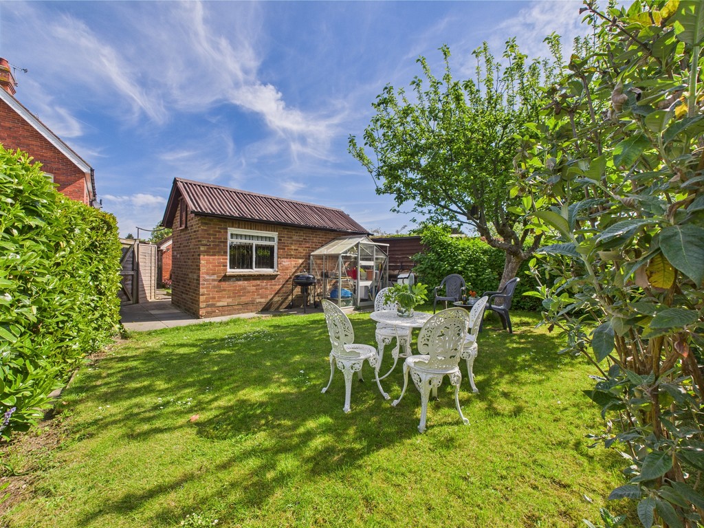 3 bed terraced house for sale in Hampton Cottages, Maplehurst  - Property Image 10