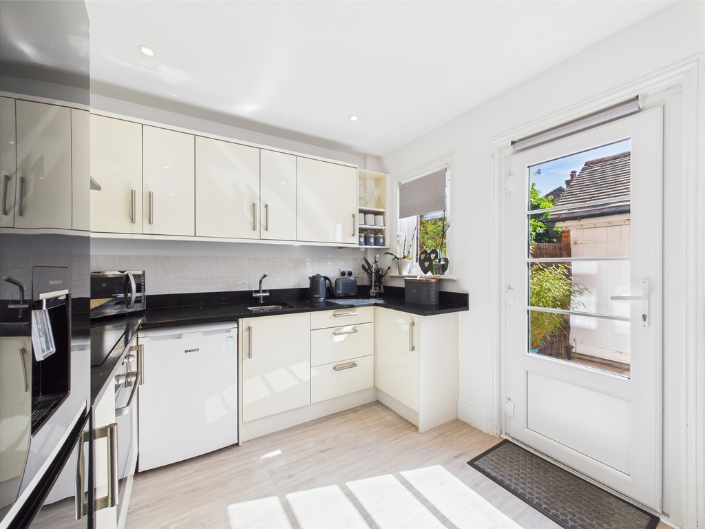 3 bed terraced house for sale in Hampton Cottages, Maplehurst  - Property Image 12