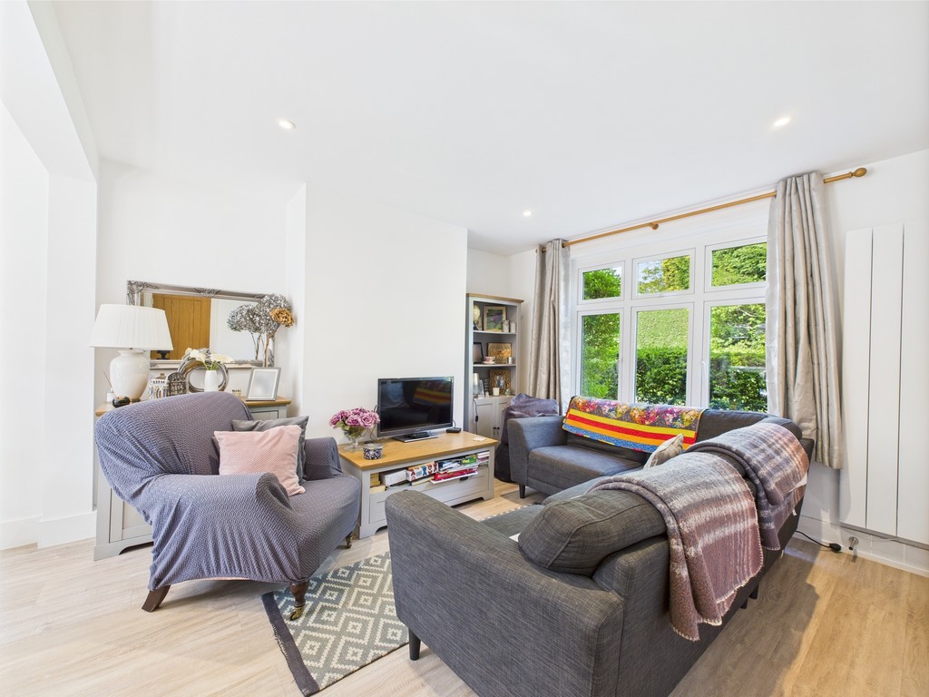 3 bed terraced house for sale in Hampton Cottages, Maplehurst  - Property Image 2