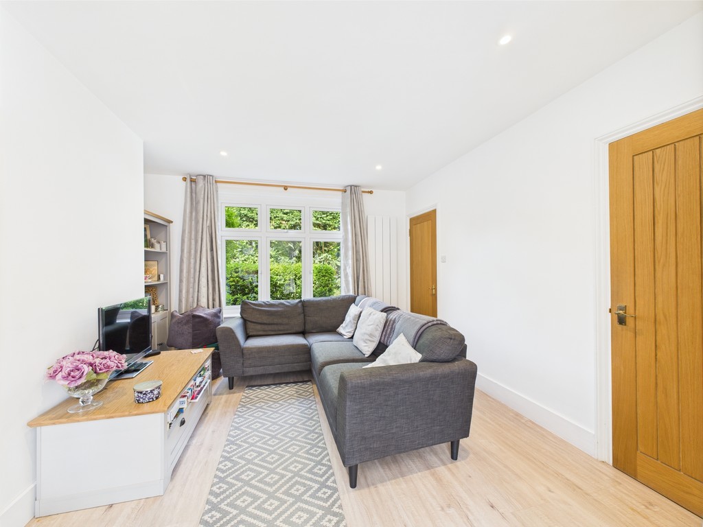 3 bed terraced house for sale in Hampton Cottages, Maplehurst  - Property Image 11
