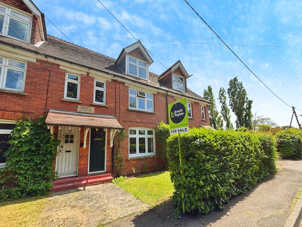 3 bed terraced house for sale in Hampton Cottages, Maplehurst, RH13