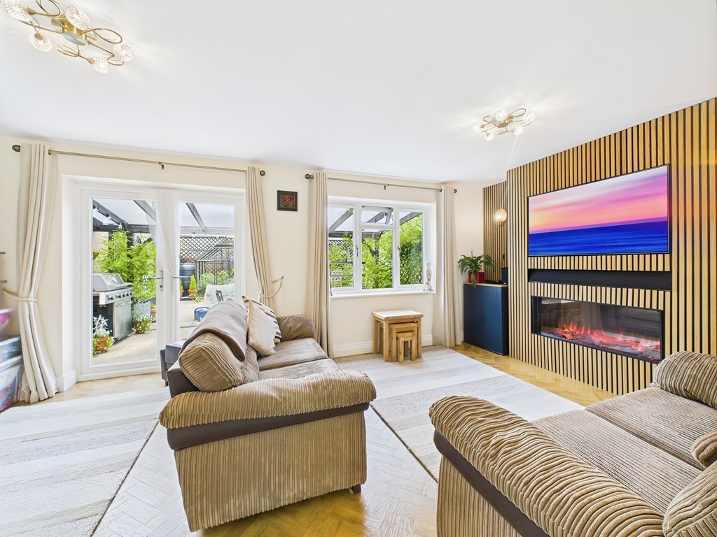 4 bed detached house for sale in Charters Gate Way, Haywards Heath  - Property Image 9