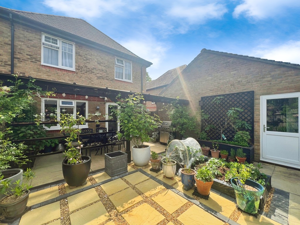 4 bed detached house for sale in Charters Gate Way, Haywards Heath  - Property Image 16