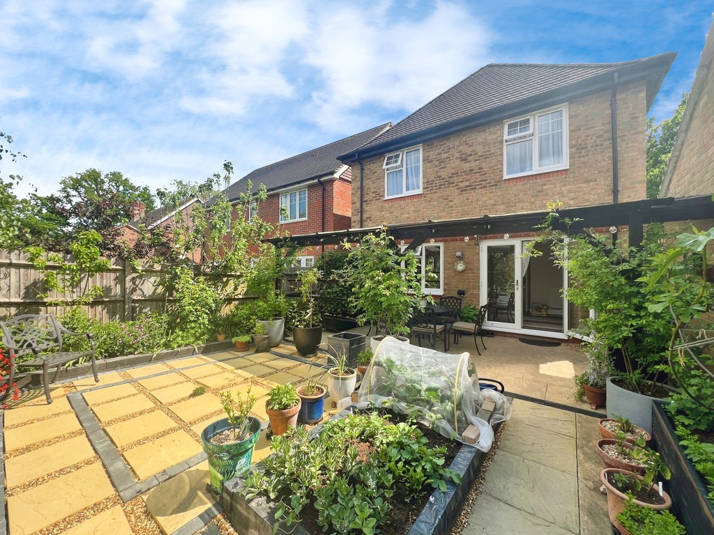 4 bed detached house for sale in Charters Gate Way, Wivelsfield Green