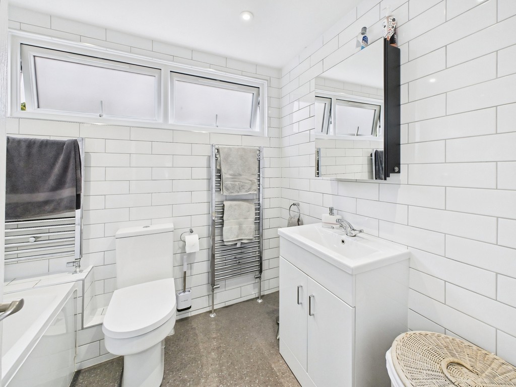 4 bed semi-detached house for sale in Heath Way, Horsham  - Property Image 4