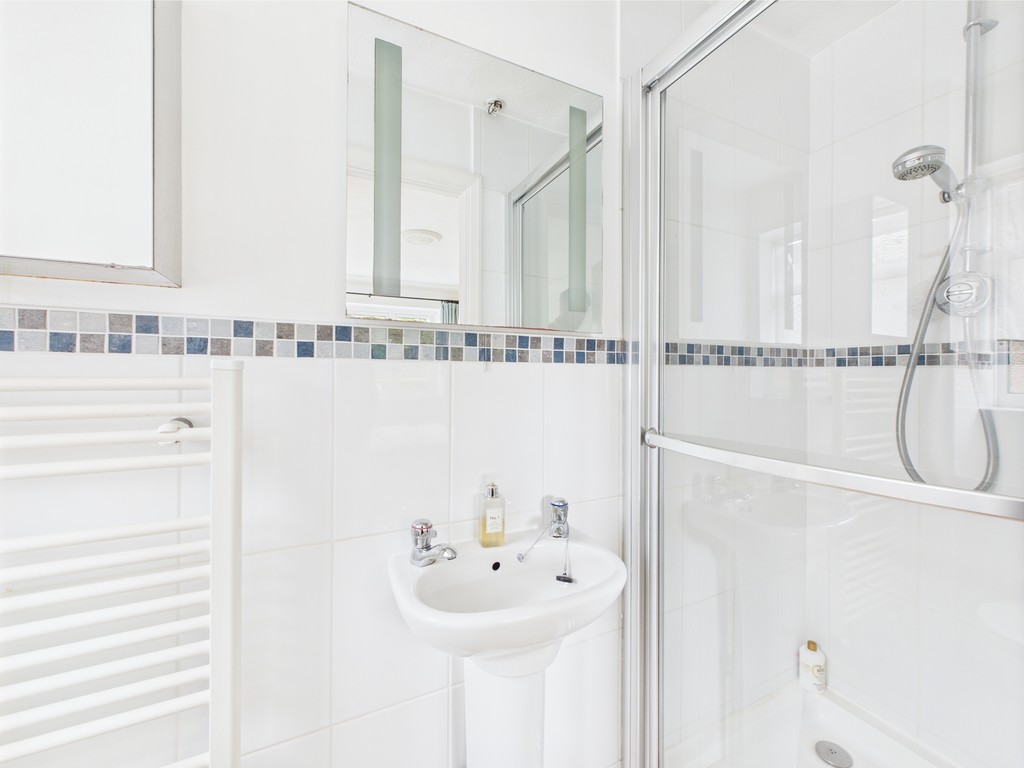4 bed detached house for sale in Gateford Drive, Horsham  - Property Image 15