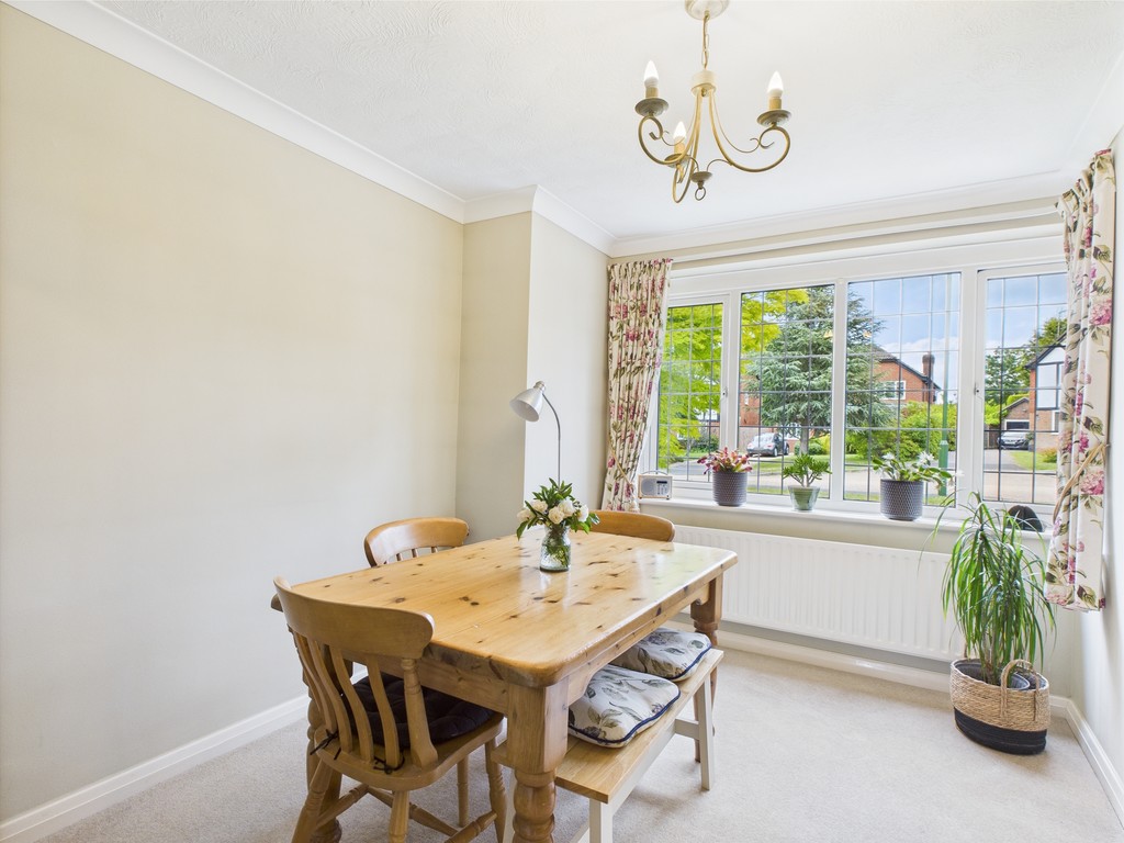 4 bed detached house for sale in Gateford Drive, Horsham  - Property Image 4