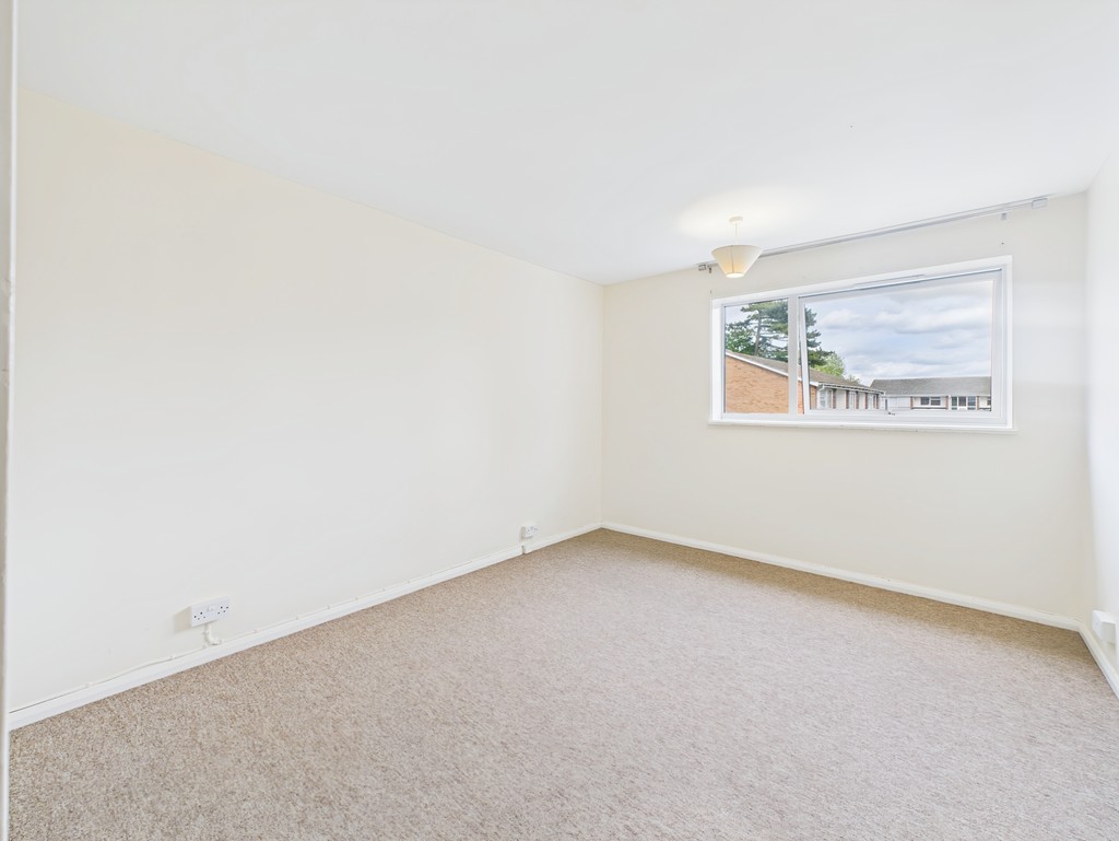 2 bed flat for sale in Paddockhall Road, Haywards Heath  - Property Image 15