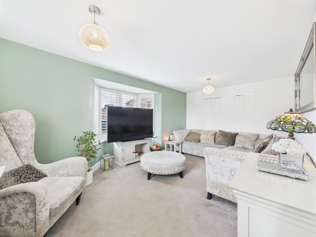 3 bed detached house for sale in Coote Mews, Horsham  - Property Image 3