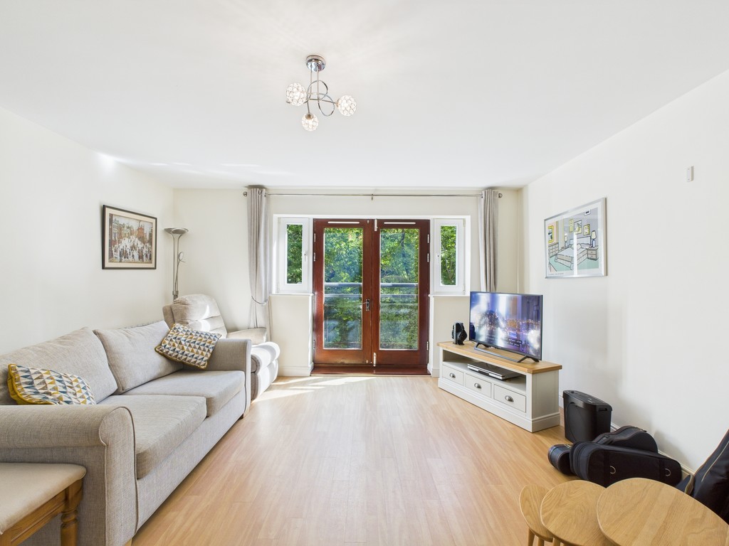 1 bed apartment for sale in Fairbank Road, Southwater