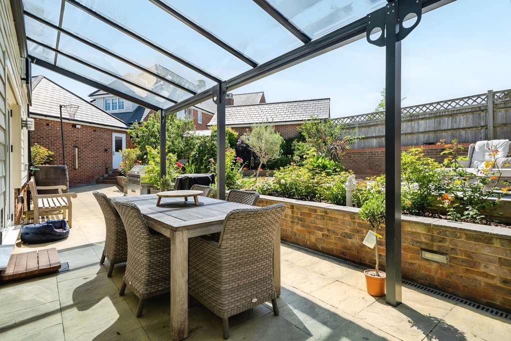 7 bed detached house for sale in Brickyard Way, Faygate  - Property Image 9