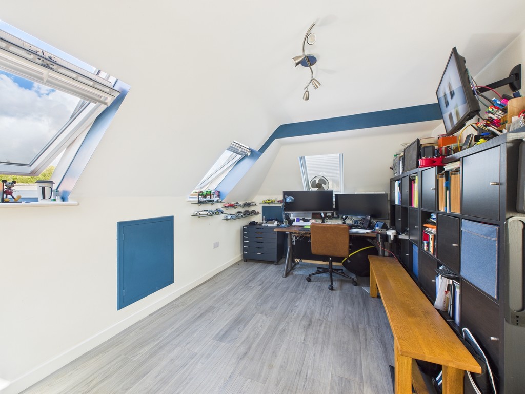 7 bed detached house for sale in Brickyard Way, Faygate  - Property Image 20