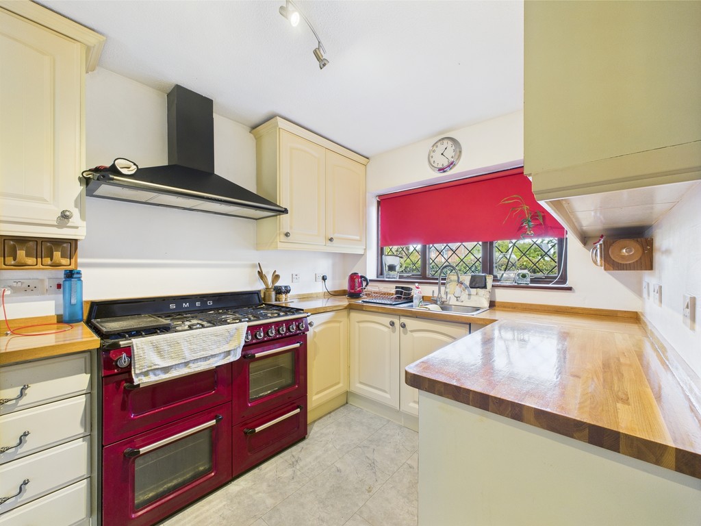 4 bed detached house for sale in Billingshurst Road, Horsham  - Property Image 2