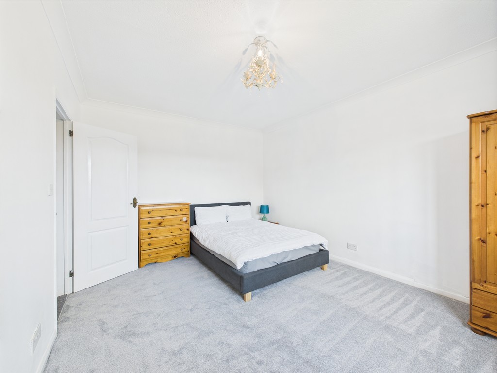4 bed detached house for sale in Billingshurst Road, Horsham  - Property Image 17