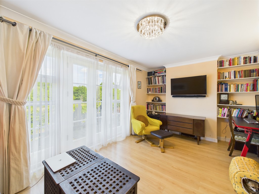 3 bed town house for sale in Granary Close, Horsham  - Property Image 18