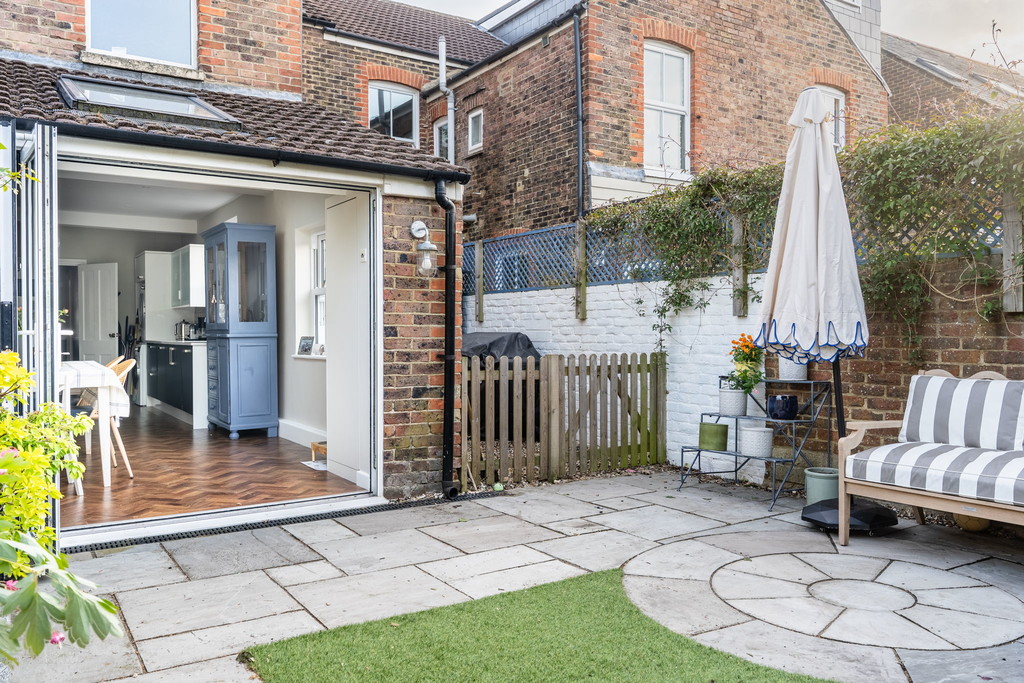 5 bed terraced house for sale in Devonshire Road, Horsham  - Property Image 22