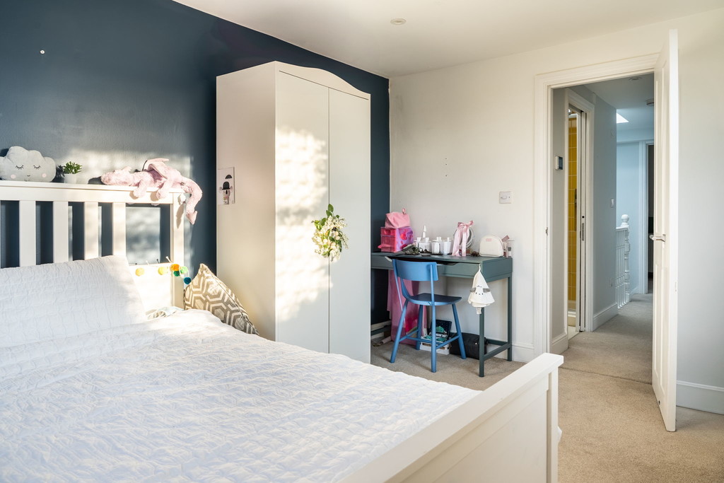 5 bed terraced house for sale in Devonshire Road, Horsham  - Property Image 18