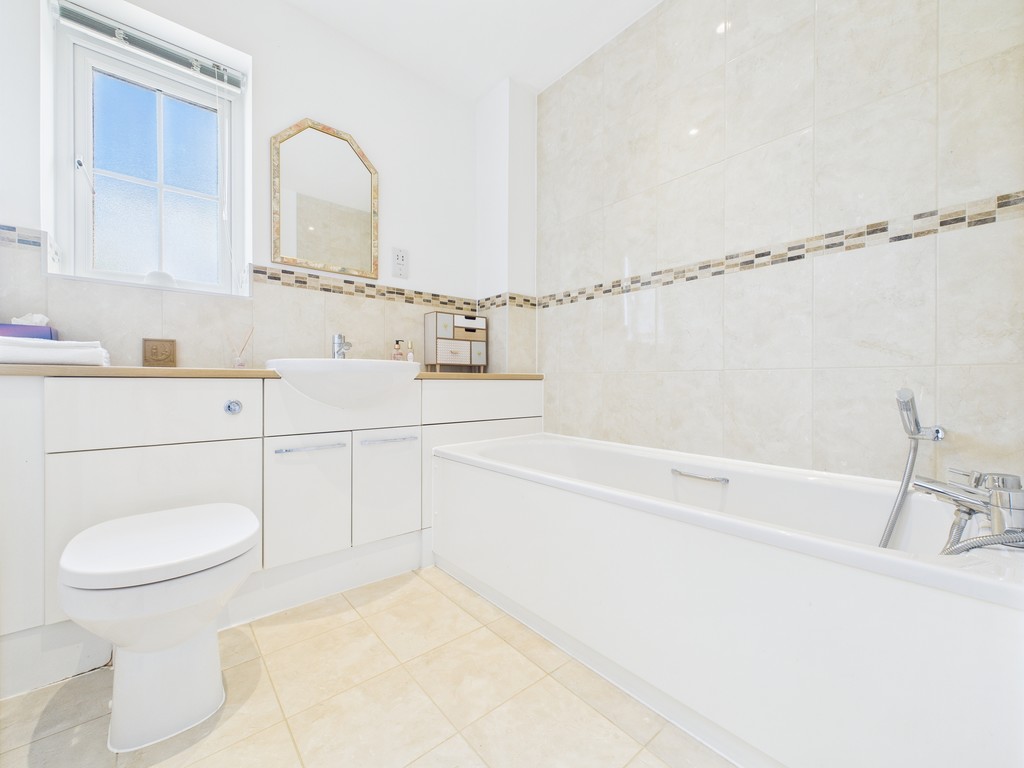 2 bed end of terrace house for sale in Langmore Lane, Lindfield, Haywards Heath  - Property Image 19