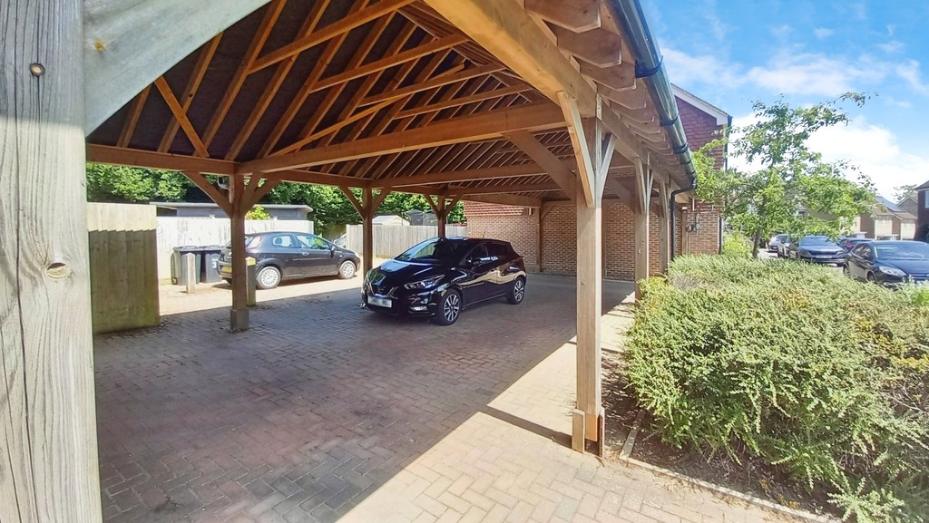 2 bed end of terrace house for sale in Langmore Lane, Lindfield, Haywards Heath  - Property Image 10