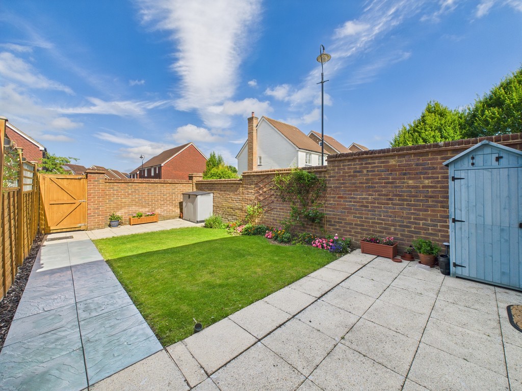 2 bed end of terrace house for sale in Langmore Lane, Lindfield, Haywards Heath  - Property Image 2