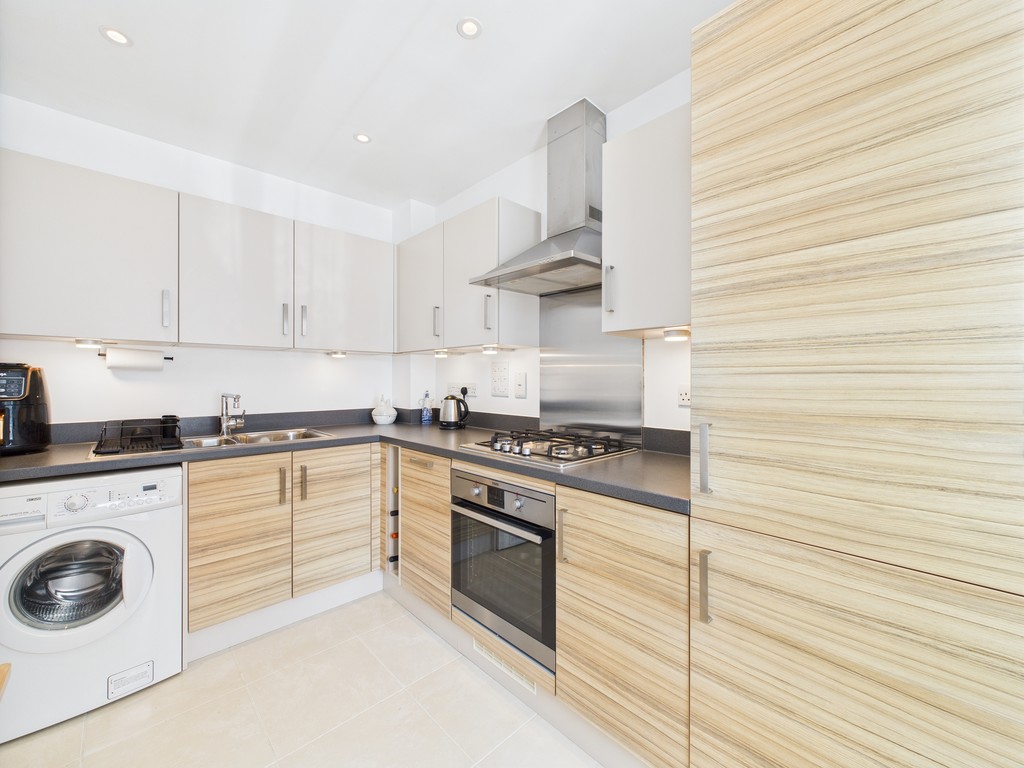 2 bed end of terrace house for sale in Langmore Lane, Lindfield, Haywards Heath  - Property Image 12