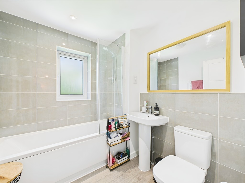 3 bed semi-detached house for sale in Pasteur Avenue, Faygate  - Property Image 9