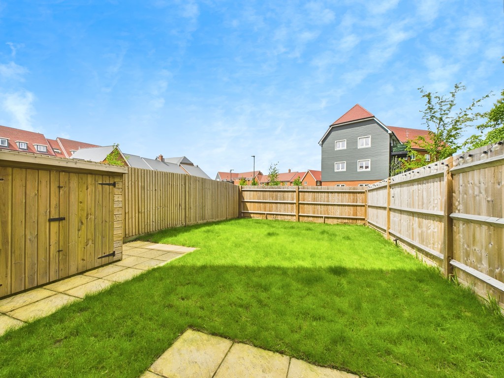3 bed semi-detached house for sale in Pasteur Avenue, Faygate  - Property Image 10