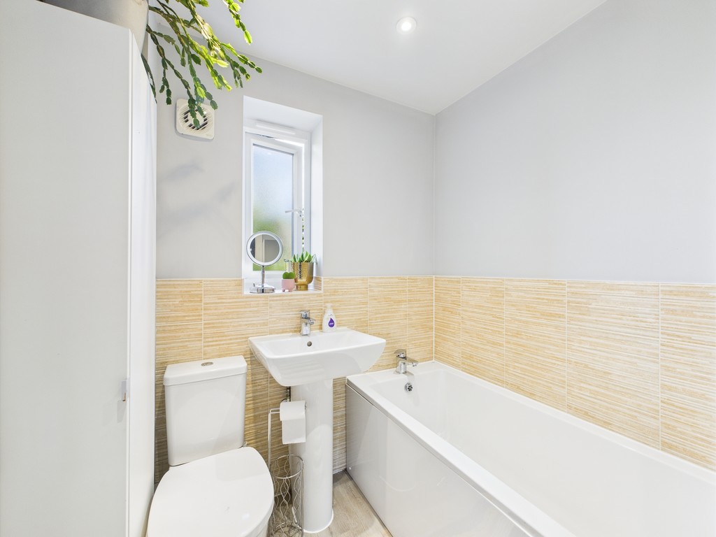 2 bed semi-detached house for sale in Rhodes Way, Billingshurst  - Property Image 7