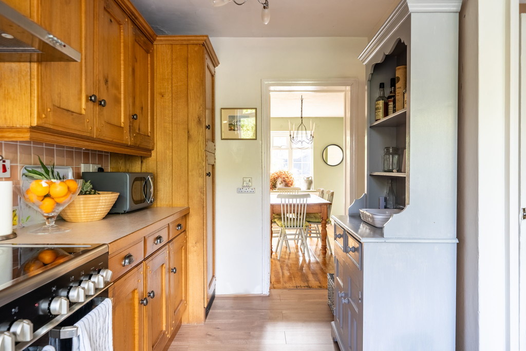 4 bed semi-detached house for sale in Naldretts Lane, Rudgwick  - Property Image 19