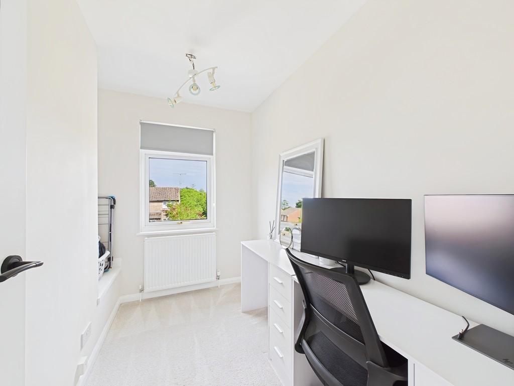 4 bed link detached house for sale in Chennells Way, Horsham  - Property Image 8