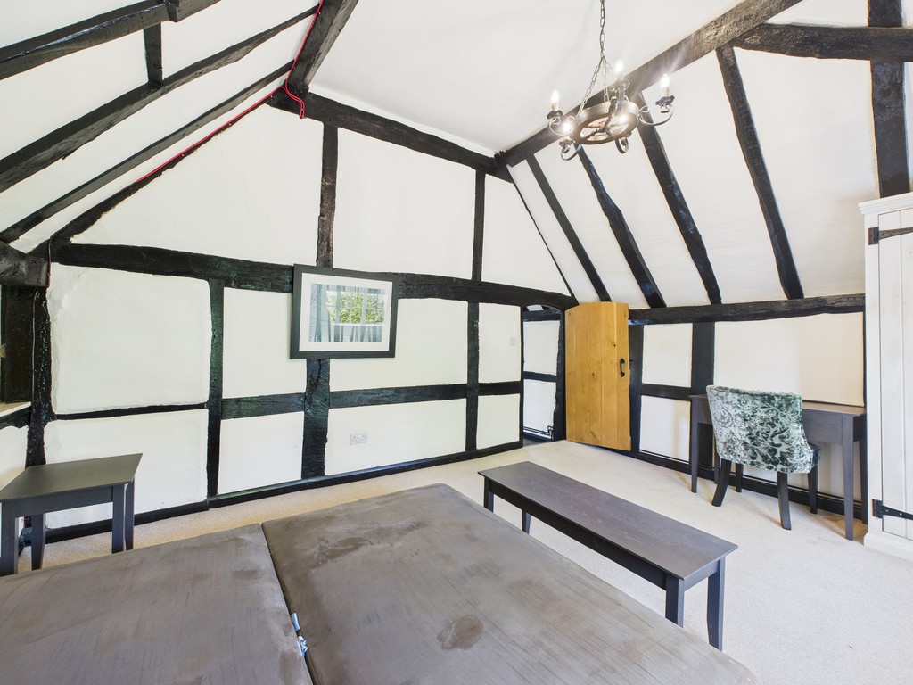 2 bed barn conversion to rent in Ghyll Cottage, Rusper  - Property Image 14