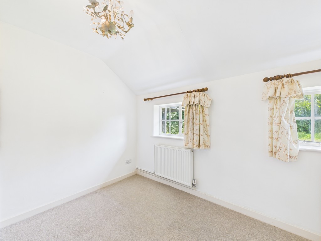2 bed barn conversion to rent in Ghyll Cottage, Rusper  - Property Image 9