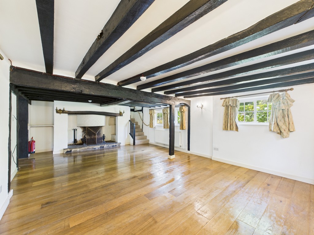 2 bed barn conversion to rent in Ghyll Cottage, Rusper  - Property Image 4