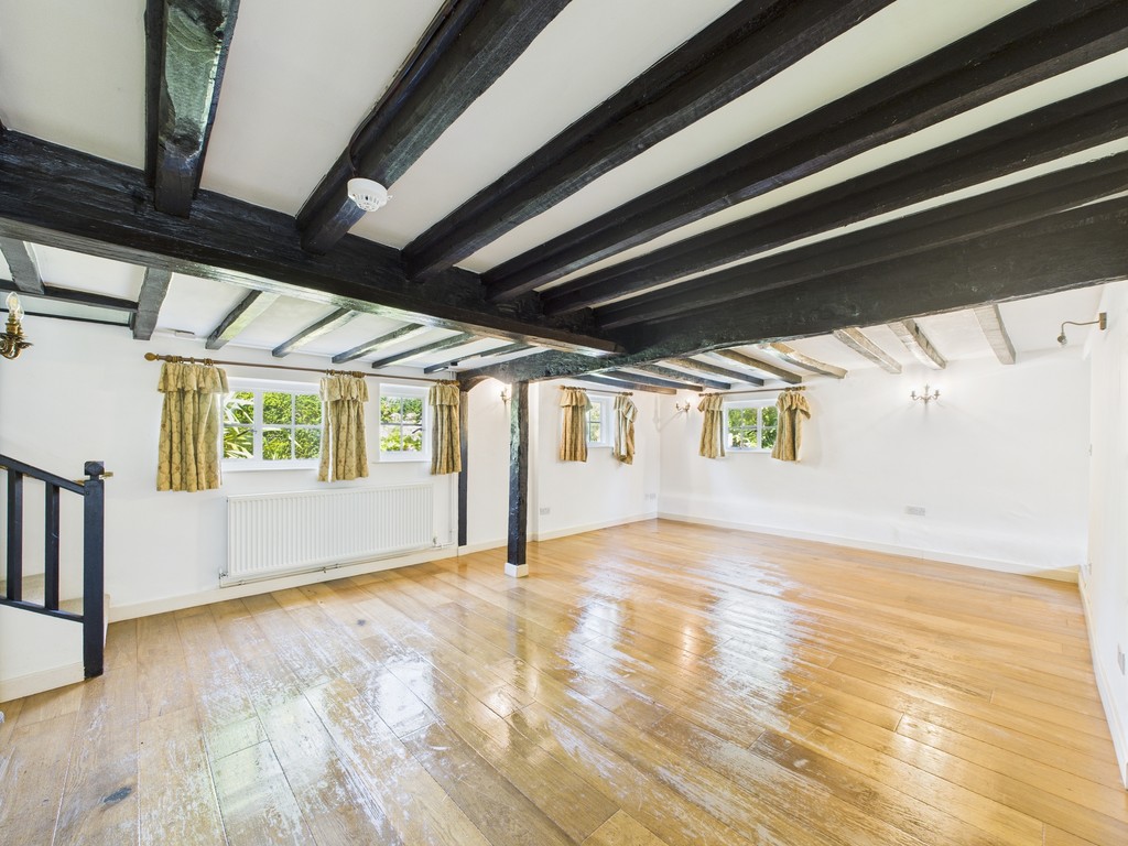 2 bed barn conversion to rent in Ghyll Cottage, Rusper  - Property Image 5
