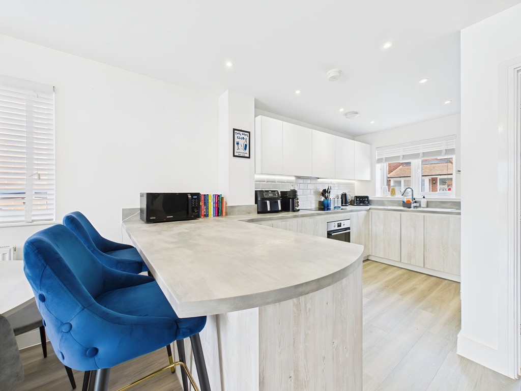 2 bed semi-detached house for sale in Pullman Avenue, Haywards Heath  - Property Image 10