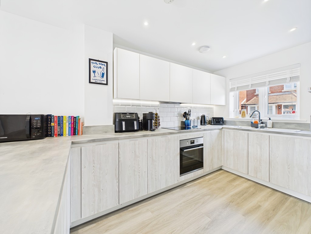 2 bed semi-detached house for sale in Pullman Avenue, Haywards Heath  - Property Image 9