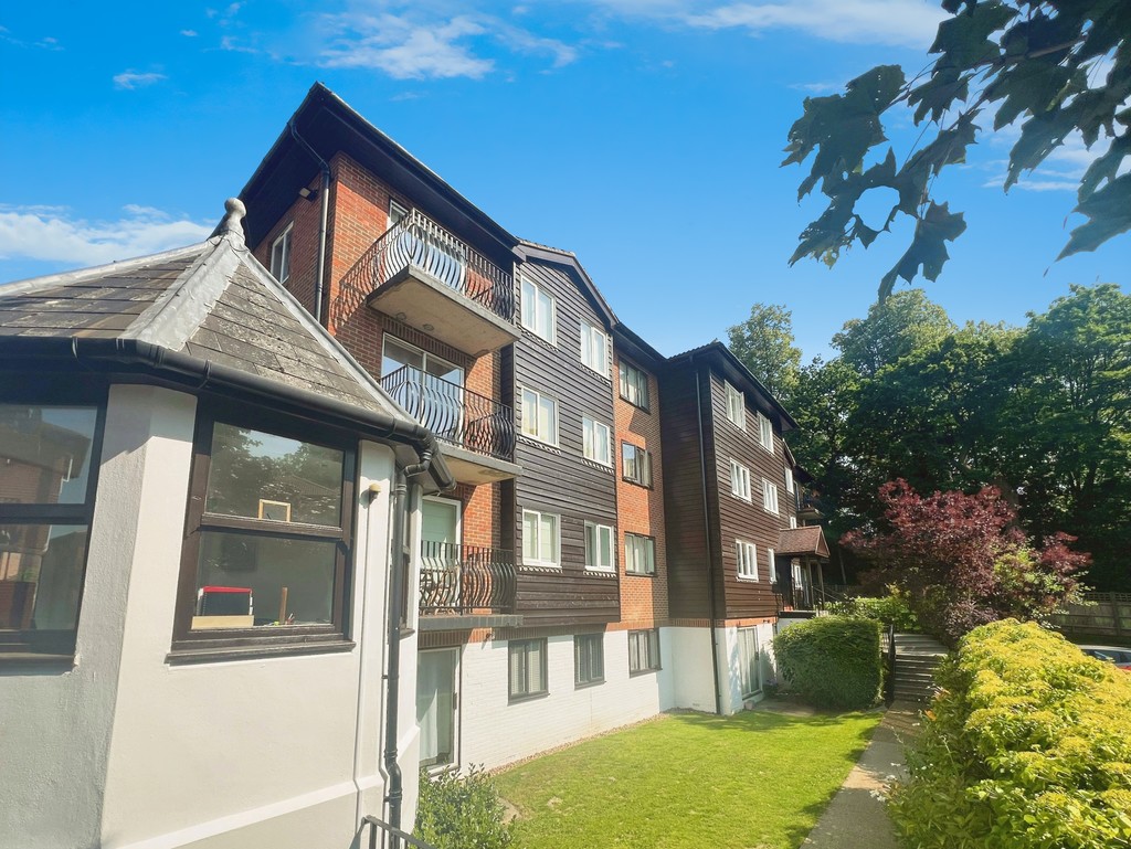 2 bed apartment for sale in 3 Stamford House  - Property Image 10