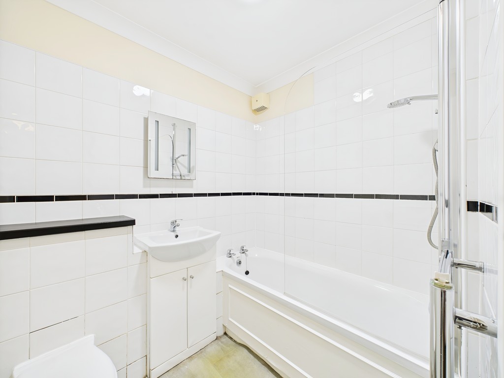 2 bed apartment for sale in 3 Stamford House  - Property Image 4