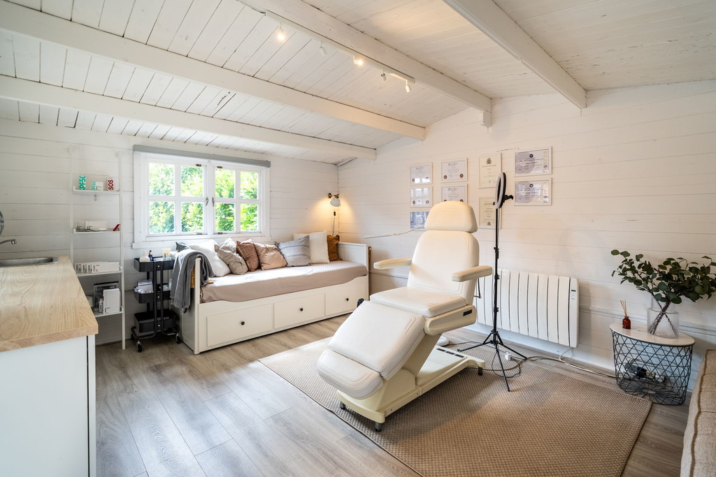 4 bed detached house for sale in Roman Lane, Southwater  - Property Image 8