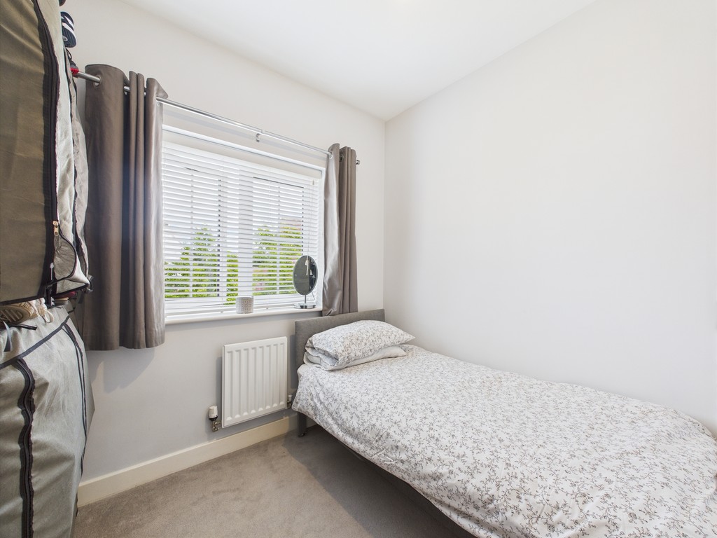 3 bed detached house for sale in Rushy Field, Faygate  - Property Image 15