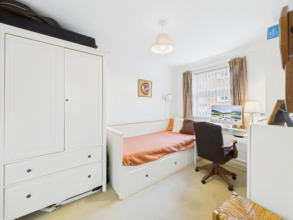 2 bed semi-detached bungalow for sale in Queens Road, Haywards Heath  - Property Image 19