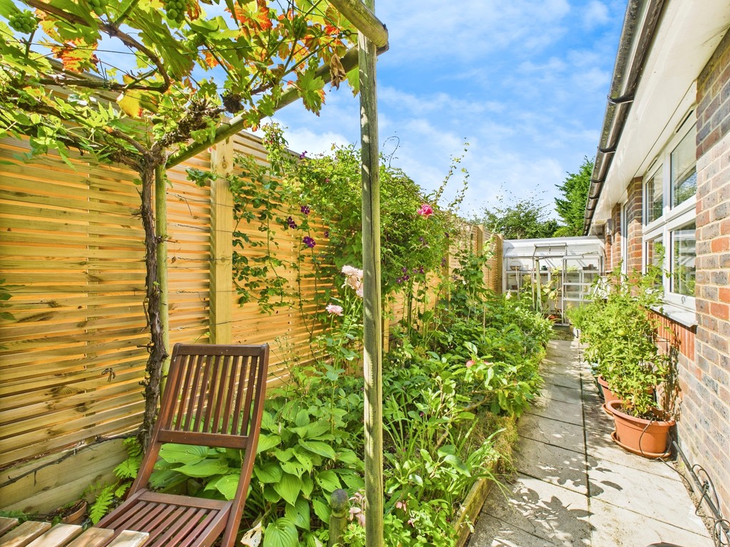 2 bed semi-detached bungalow for sale in Queens Road, Haywards Heath  - Property Image 3