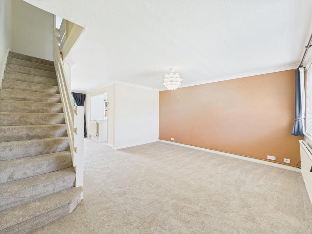 3 bed terraced house for sale in Sycamore Avenue, Horsham  - Property Image 13