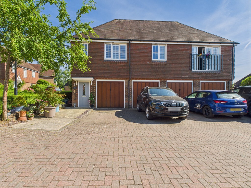 2 bed flat for sale in Bolnore Village, Haywards Heath