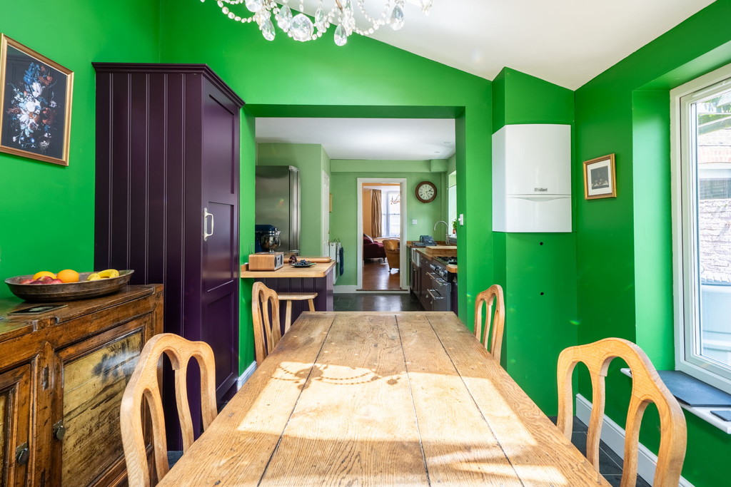3 bed semi-detached house for sale in Oxford Road, Horsham  - Property Image 15