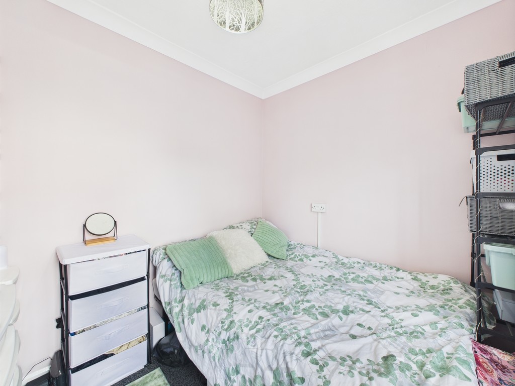 3 bed end of terrace house for sale in Oakleigh Road, Horsham  - Property Image 14