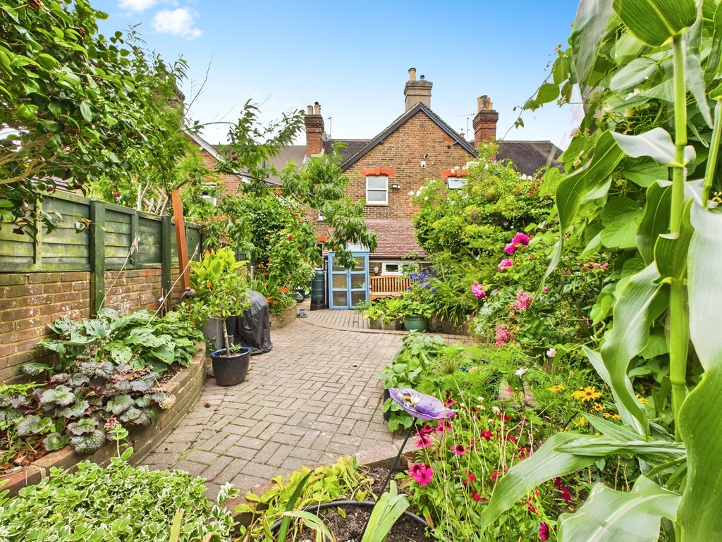 3 bed terraced house for sale in Denne Road, Horsham  - Property Image 1