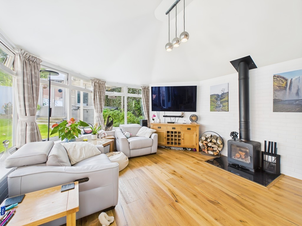3 bed detached house for sale in Views Path, Haywards Heath  - Property Image 16